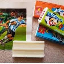 آدامس بادکنکی آناتا